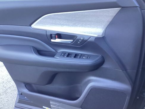 New 2026 Toyota Grand Highlander Platinum image 34