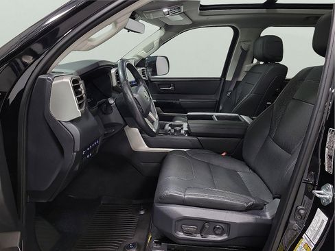 Used 2024 Toyota Tundra Limited AWD/4WD image 11