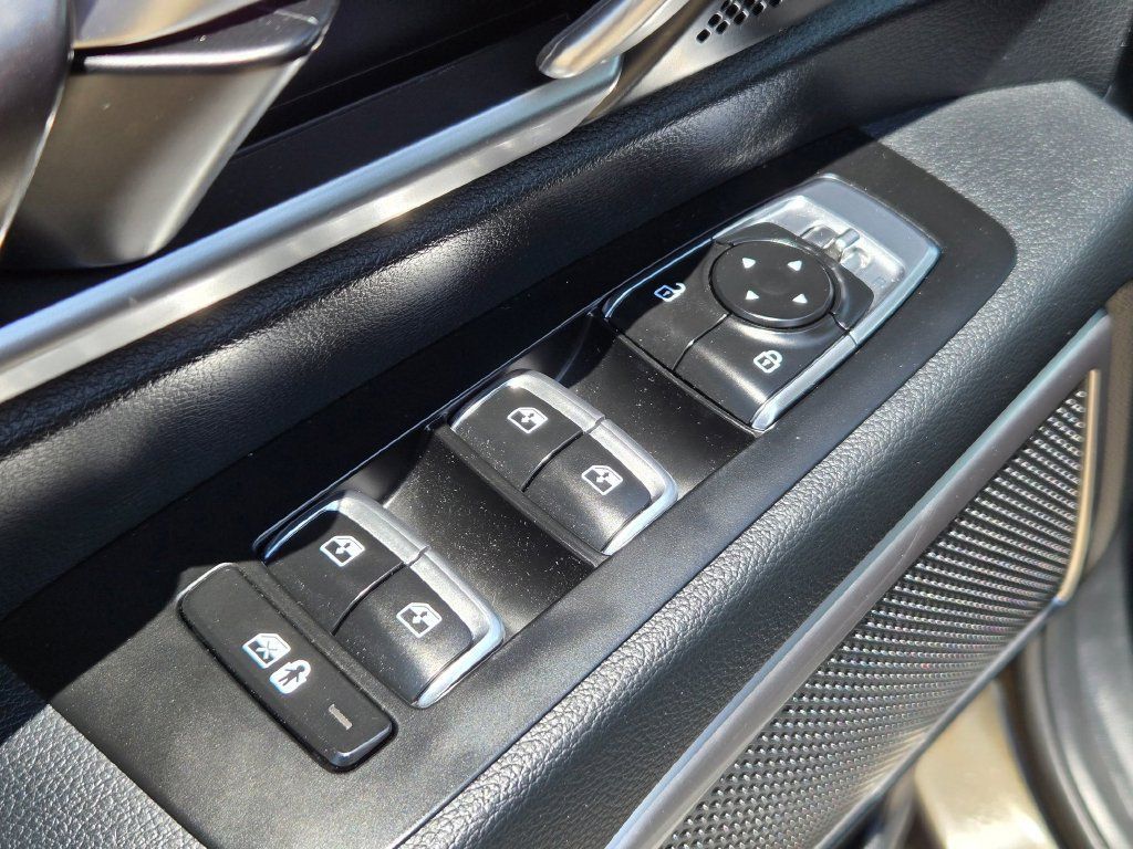 Used 2025 Kia Telluride S AWD/4WD image 12