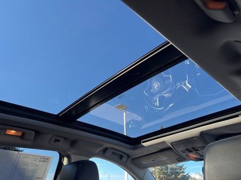 Used 2016 Cadillac SRX Performance image 14