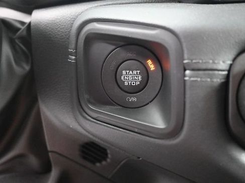 Used 2026 Jeep Wrangler Unlimited Rubicon AWD/4WD image 31