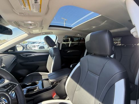 Used 2024 Buick Envision Sport Touring image 27