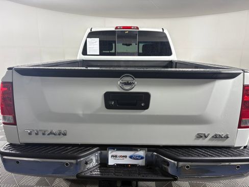 Used 2014 Nissan Titan SV w/ SV Value Truck Package image 6