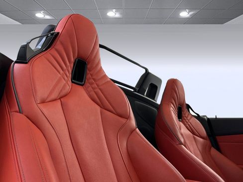 Used 2022 BMW Z4 M40i w/ Premium Package image 26