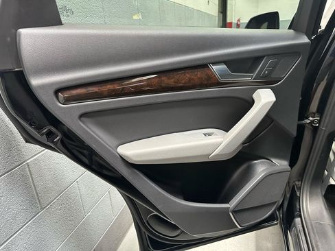 Used 2018 Audi Q5 2.0T Premium AWD/4WD image 13