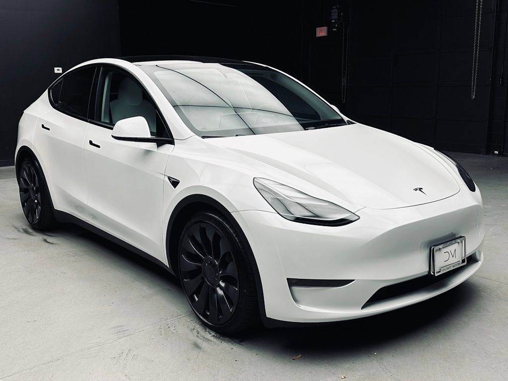 Used 2023 Tesla Model Y Performance AWD/4WD image 9