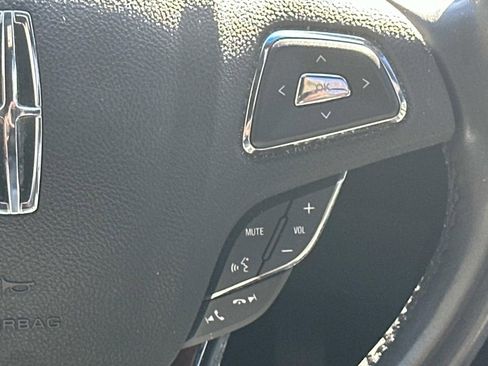 Used 2017 Lincoln MKX Select w/ Select Plus Package image 26