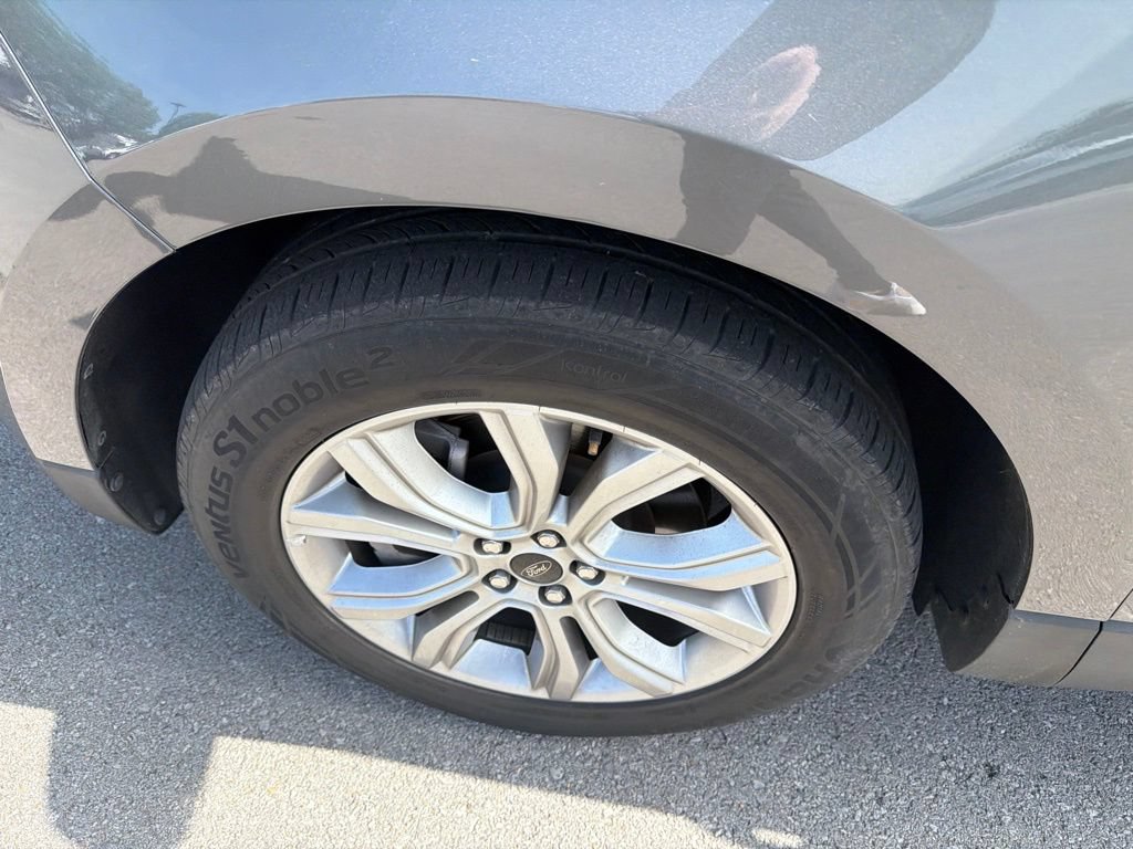 Used 2023 Ford Edge Titanium w/ Cargo Accessory Package AWD/4WD image 25
