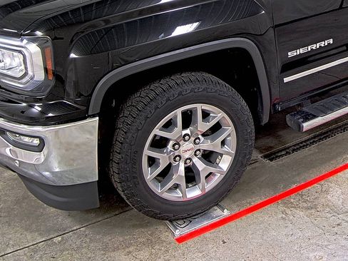 Used 2018 GMC Sierra 1500 SLT w/ SLT Premium Package image 8