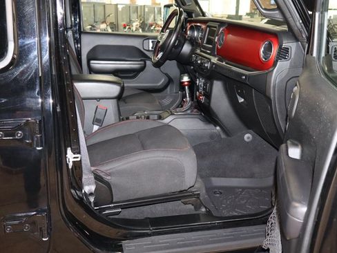 Used 2021 Jeep Wrangler Unlimited Rubicon w/ Steel Bumper Group AWD/4WD image 35