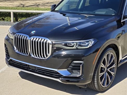 Used 2020 BMW X7 xDrive40i w/ Premium Package image 10