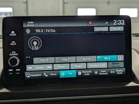 Certified 2025 Honda Pilot Touring image 26