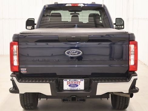 Certified 2024 Ford F250 XLT w/ FX4 Off-Road Package image 9