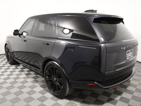 Used 2023 Land Rover Range Rover SE AWD/4WD image 4