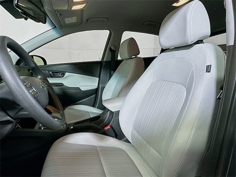 Certified 2023 Hyundai Kona SEL image 11