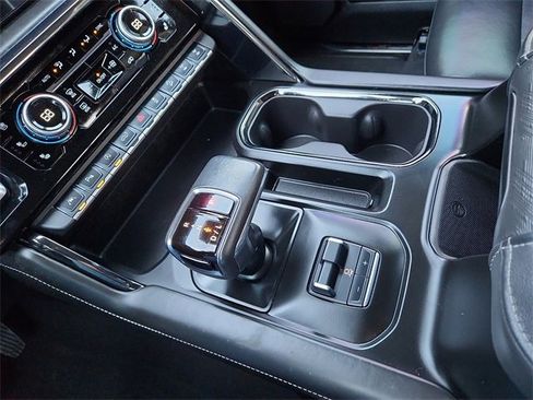 Used 2022 GMC Sierra 1500 AT4X image 25