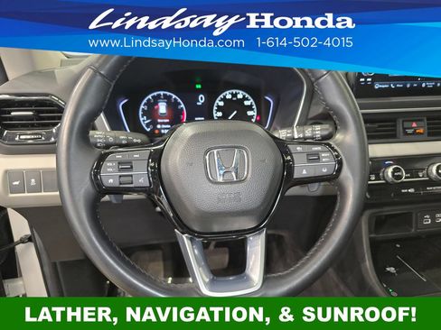 Used 2023 Honda Pilot Touring image 15