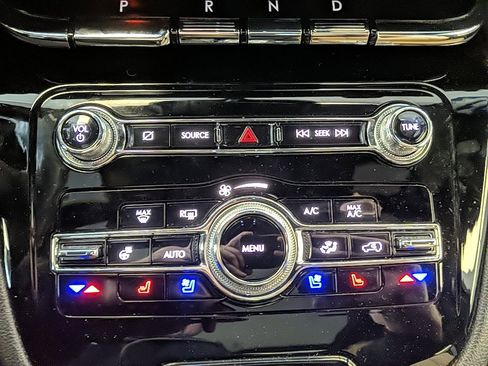 Certified 2021 Lincoln Corsair Reserve image 24