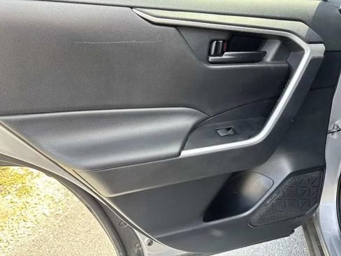 Used 2020 Toyota RAV4 LE w/ All Weather Liner Package FWD image 20