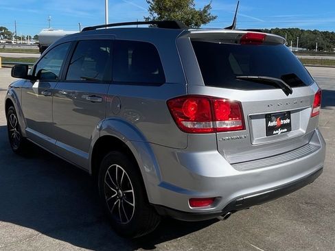 Used 2018 Dodge Journey SXT w/ Connectivity Group image 6