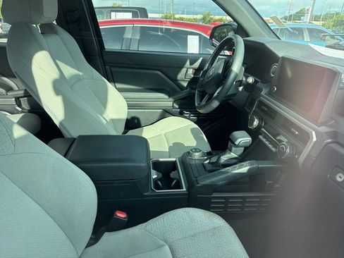 Used 2026 Toyota 4Runner SR5 RWD image 5
