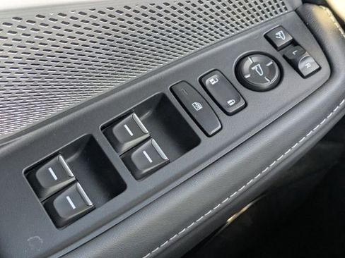 Used 2024 Acura MDX SH-AWD w/ Technology Package image 18