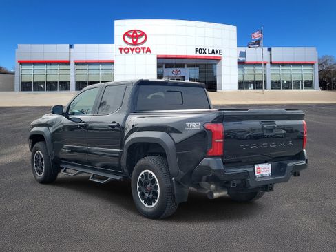 Used 2024 Toyota Tacoma TRD Off-Road w/ TRD Off Road Upgrade Package image 3