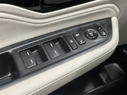 Certified 2025 Honda Odyssey Touring image 20