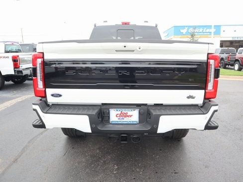 New 2025 Ford F250 Platinum w/ FX4 Off-Road Package image 22