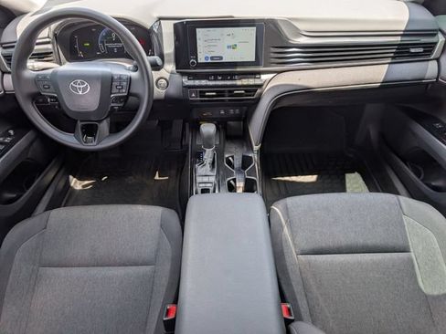 Used 2026 Toyota Camry LE FWD image 5