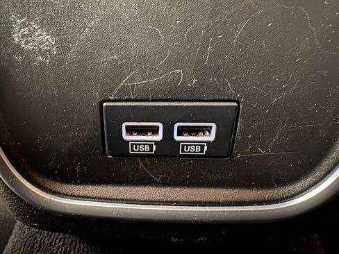 Used 2022 Dodge Charger GT image 40