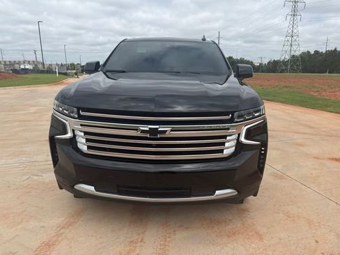 Used 2023 Chevrolet Tahoe High Country w/ Advanced Technology Package AWD/4WD image 2