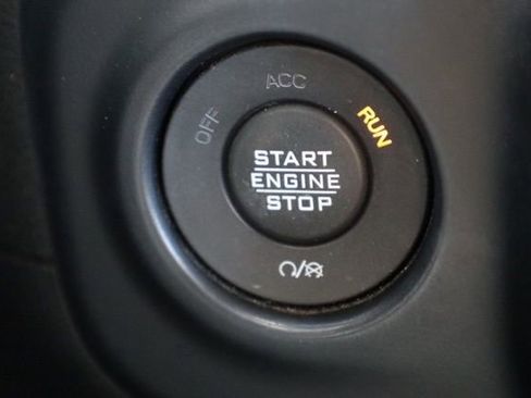 Used 2021 Jeep Wrangler Unlimited Sahara image 20