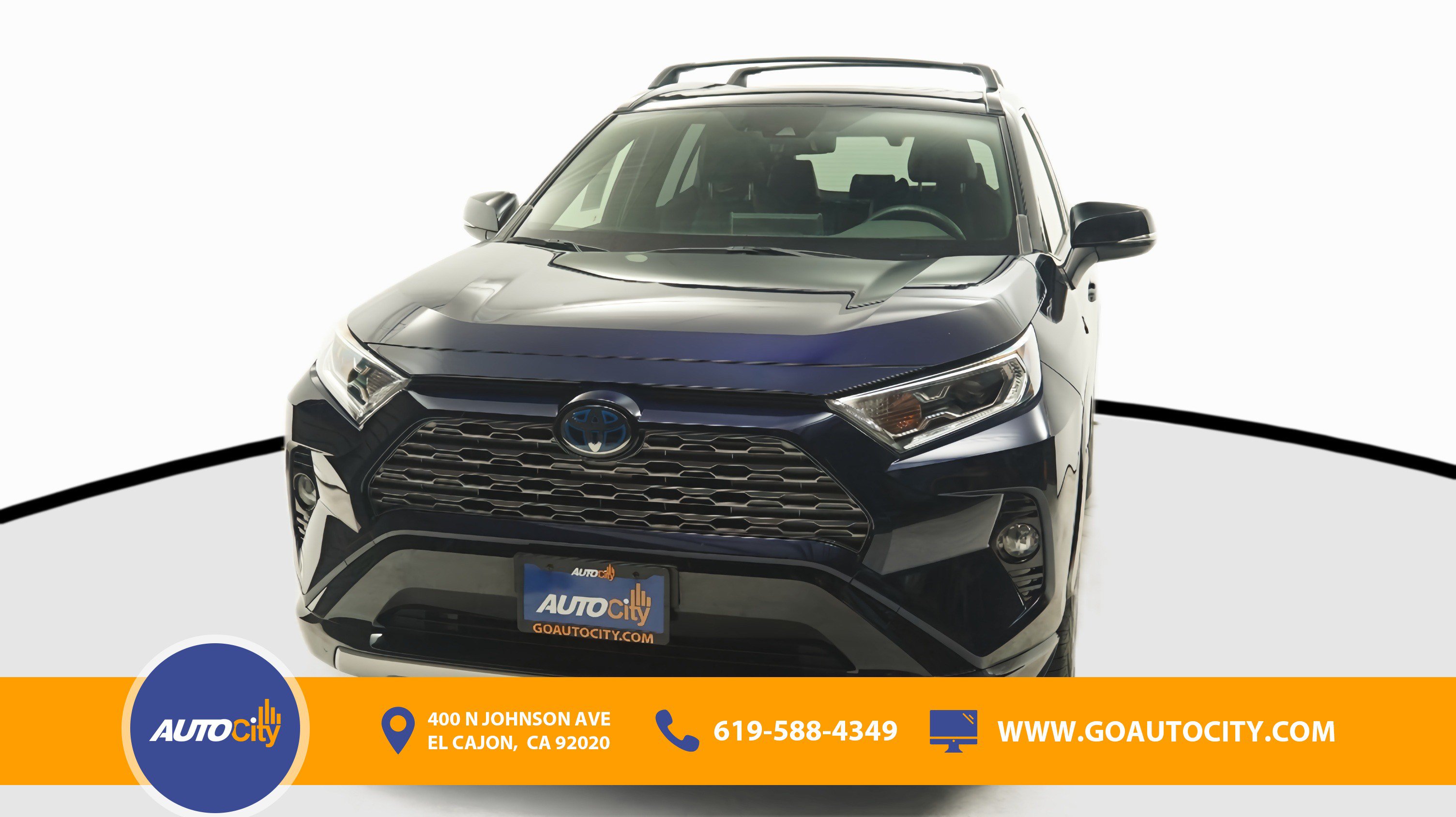 Used 2019 Toyota RAV4 XSE w/ Carpet Mat Package AWD/4WD image 4