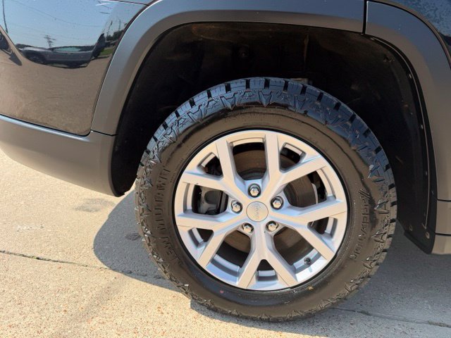 Used 2021 Jeep Grand Cherokee L Limited w/ Trailer Tow Group (B) AWD/4WD image 9