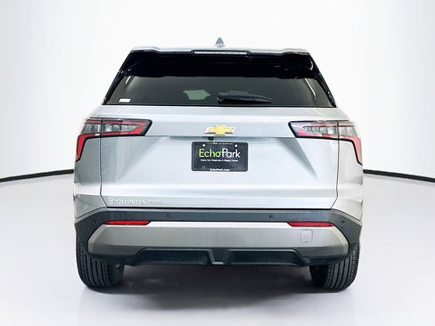 Used 2025 Chevrolet Equinox LT image 7