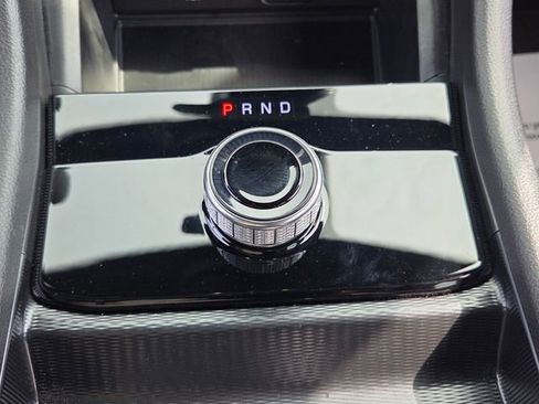 Used 2025 Jeep Grand Cherokee Altitude RWD image 19