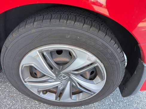 Used 2019 Honda Civic LX image 9