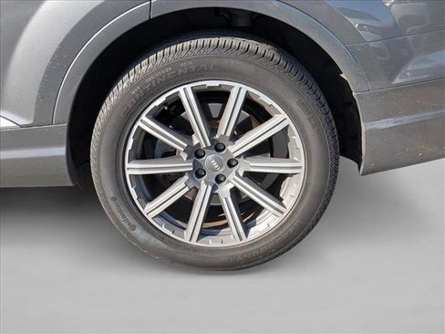 Used 2019 Audi Q7 3.0T Prestige w/ Prestige Package image 17