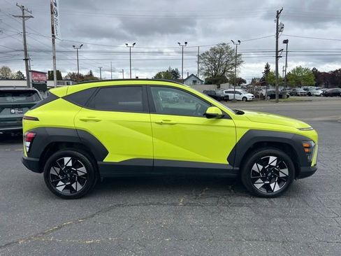 Used 2024 Hyundai Kona SEL AWD/4WD image 4