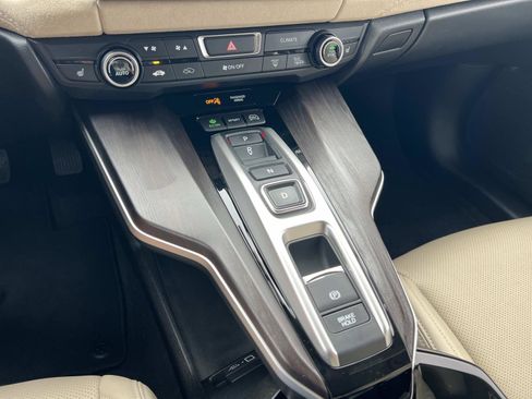 Certified 2019 Honda Clarity Touring image 15