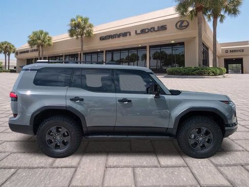 Certified 2024 Lexus GX 550 AWD/4WD image 3