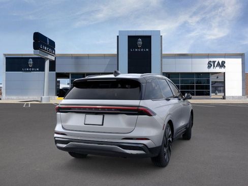 New 2025 Lincoln Nautilus Reserve w/ Jet Appearance Package image 8