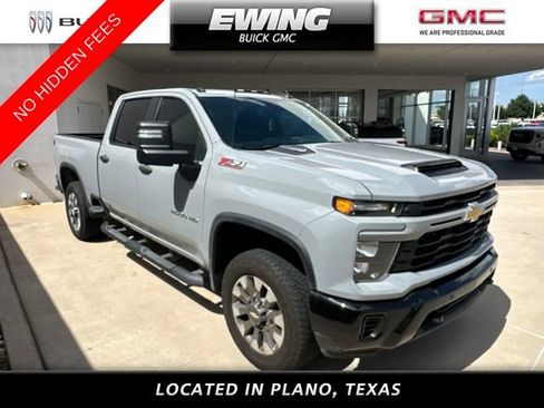 Used 2025 Chevrolet Silverado 2500 Custom w/ Custom Value Package AWD/4WD image 1