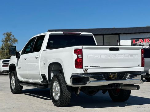 Used 2023 Chevrolet Silverado 2500 LT w/ Convenience Package AWD/4WD image 5