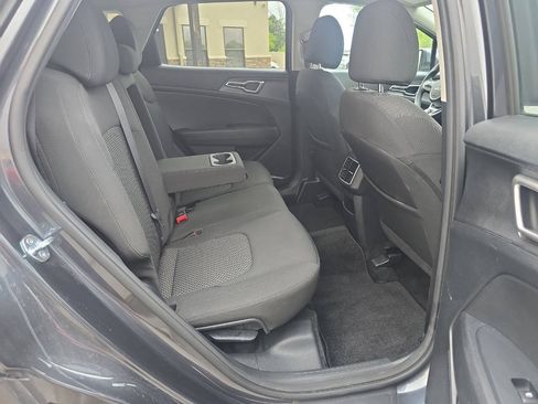 Used 2023 Kia Sportage LX AWD/4WD image 24