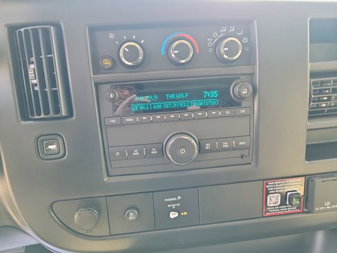 New 2026 GMC Savana 3500 Extended RWD image 23