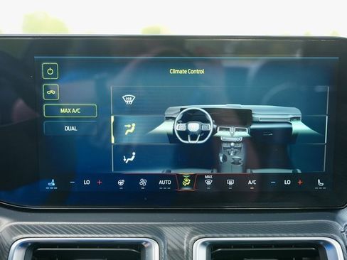 Used 2024 Ford Mustang Premium image 18