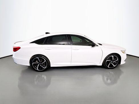 Used 2021 Honda Accord Sport image 11
