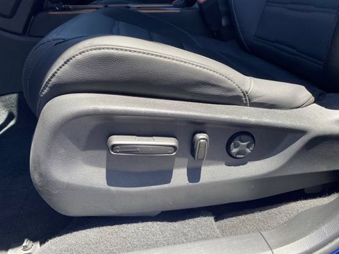 Certified 2022 Honda CR-V Touring image 19